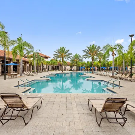 Show Stopping 5Bdr45Bath Villa Wpool